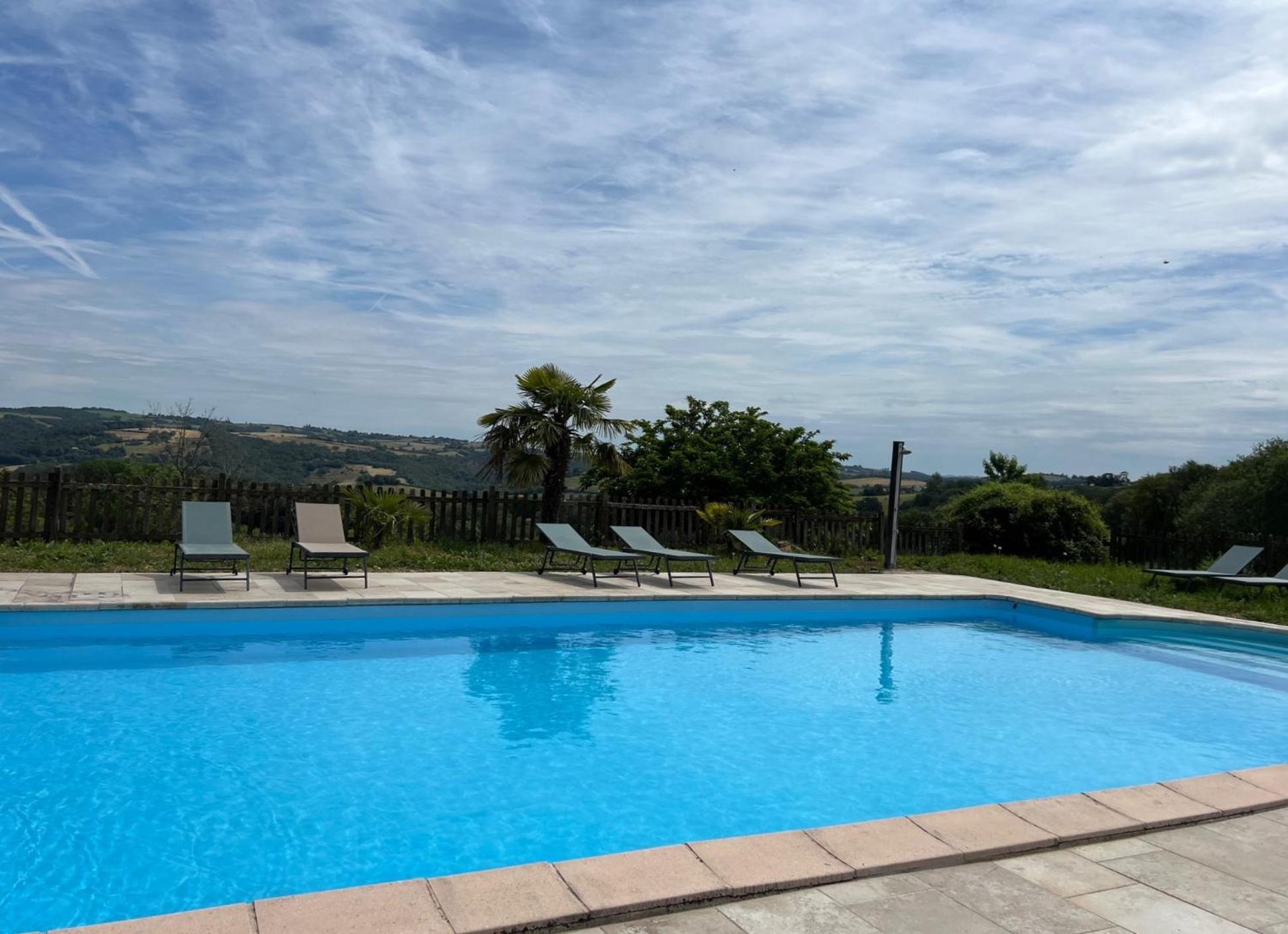 Gites & Chambres D'Hotes Peyrecout Laparrouquial Luaran gambar